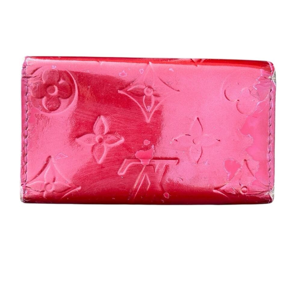 Louis Vuitton
2014 Monogram Vernis Key Holder - Picture 6 of 9